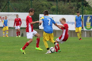 大学生因一顿烧烤进ICU,五次血浆置换的生死较量 大学生因一顿烧烤进ICU,五次血浆置换的生死较量