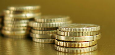 金饰价格持续大涨,背后的原因与影响 金饰价格持续大涨,背后的原因与影响