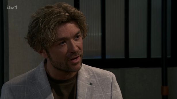 前员工曝光火锅店用僵尸肉，食品安全警钟长鸣