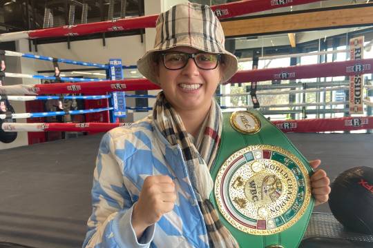 张雨绮男友自曝年入九位数,一场舆论风波的始末 张雨绮男友自曝年入九位数,一场舆论风波的始末