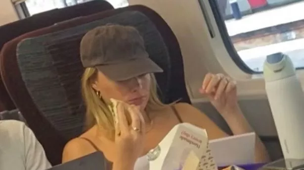 警方辟谣辅警闯红灯打铁骑,还原事实真相,维护公众信任 警方辟谣辅警闯红灯打铁骑,还原事实真相,维护公众信任