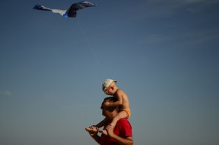 正义与暴力的碰撞,男孩遭教练暴力踹腹,老人勇敢制止却反遭怒怼 正义与暴力的碰撞,男孩遭教练暴力踹腹,老人勇敢制止却反遭怒怼