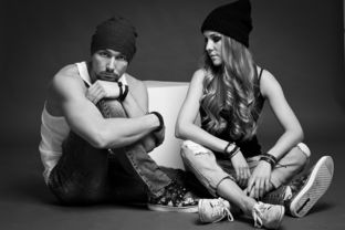 新郎没拉裤子拉链,一场意外中的爱情小插曲与人生启示 新郎没拉裤子拉链,一场意外中的爱情小插曲与人生启示