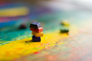 教条主义与经验主义，现代思想的双刃剑